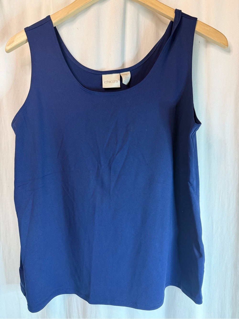 Chico's Navy Sleeveless Scoop Neck Tank
